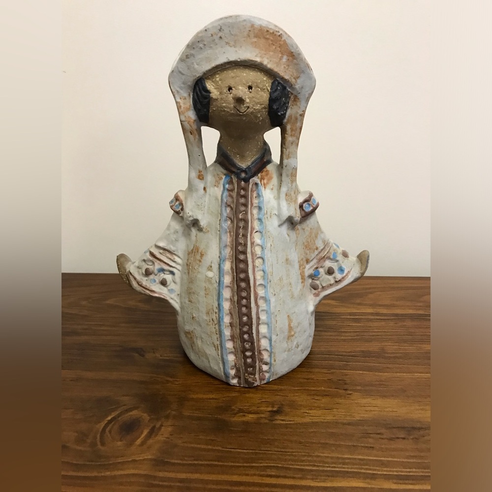 1960’s Scandinavia Ceramic Pottery Decorative Doll Flower Vase Lisa Larson Style